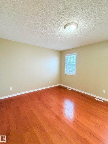 1711 37A Avenue, Edmonton, AB - Indoor Photo Showing Other Room