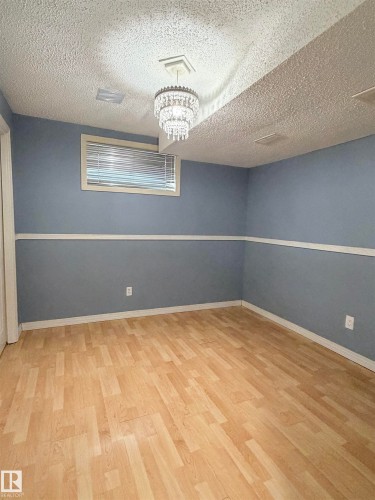 1711 37A Avenue, Edmonton, AB - Indoor Photo Showing Other Room