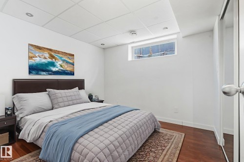 1873 Towne Centre Boulevard, Edmonton, AB - Indoor Photo Showing Bedroom