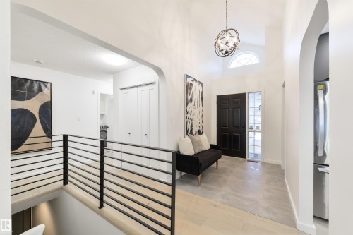 129 Ironwood Place, Edmonton, AB - Indoor Photo Showing Other Room