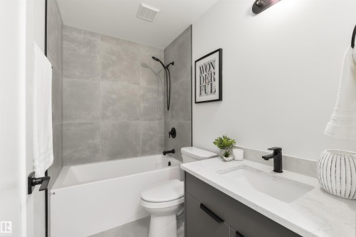 129 Ironwood Place, Edmonton, AB - Indoor Photo Showing Bathroom