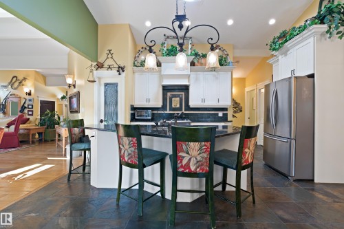 5704 144 Street, Edmonton, AB - Indoor Photo Showing Kitchen