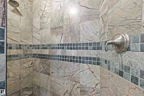 5704 144 Street, Edmonton, AB - Indoor Photo Showing Bathroom