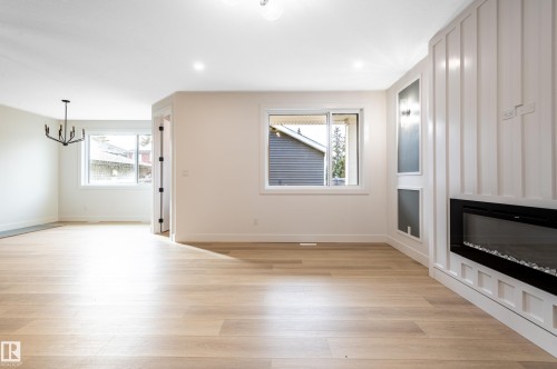 6229 Hampton Gray Avenue, Edmonton, AB - Indoor With Fireplace