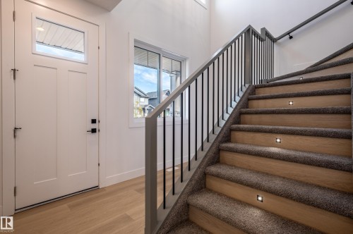 6229 Hampton Gray Avenue, Edmonton, AB - Indoor Photo Showing Other Room