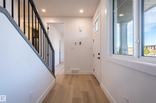 6229 Hampton Gray Avenue, Edmonton, AB - Indoor Photo Showing Other Room