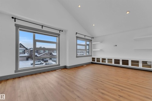 3608 Parker Close, Edmonton, AB - Indoor Photo Showing Other Room