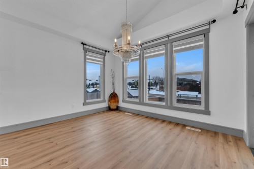3608 Parker Close, Edmonton, AB - Indoor