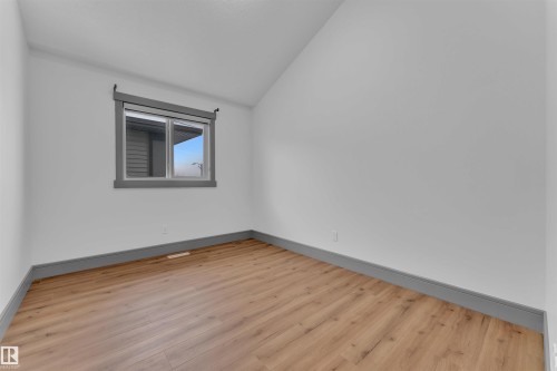3608 Parker Close, Edmonton, AB - Indoor Photo Showing Other Room