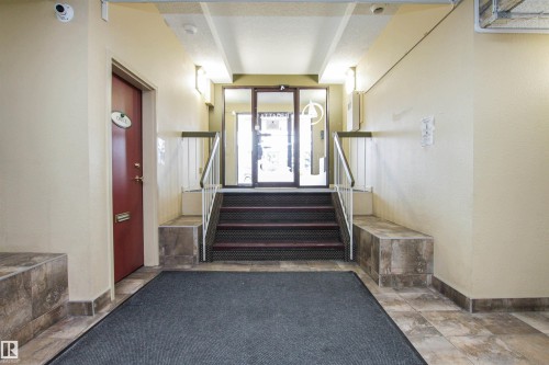 108 3610 43 Avenue, Edmonton, AB - Indoor Photo Showing Other Room