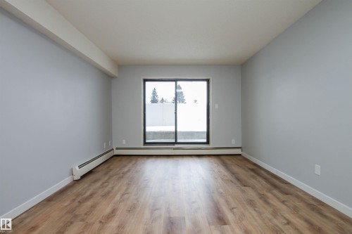 108 3610 43 Avenue, Edmonton, AB - Indoor Photo Showing Other Room
