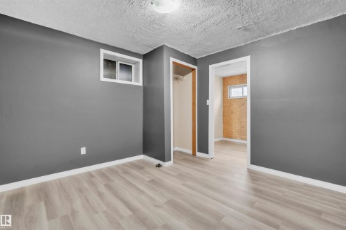 909 8 Street, Cold Lake, AB - Indoor Photo Showing Other Room
