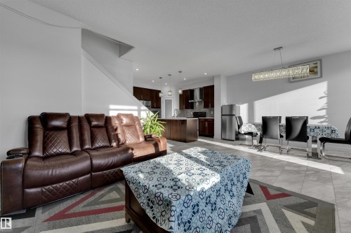 1315 20 Street, Edmonton, AB - Indoor Photo Showing Living Room