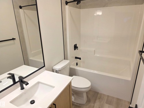 25 Ficus Way, Fort Saskatchewan, AB - Indoor Photo Showing Bathroom