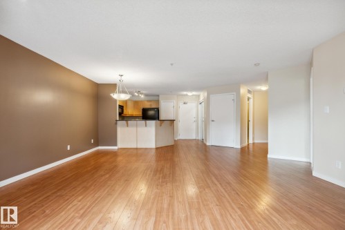 223 4312 139 Avenue, Edmonton, AB - Indoor