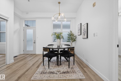 421 10147 112 Street, Edmonton, AB - Indoor Photo Showing Dining Room