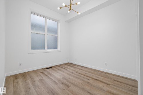 421 10147 112 Street, Edmonton, AB - Indoor Photo Showing Other Room