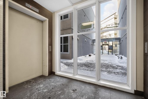 421 10147 112 Street, Edmonton, AB - Indoor Photo Showing Other Room