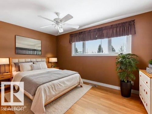 8416 71 Street, Edmonton, AB - Indoor Photo Showing Bedroom