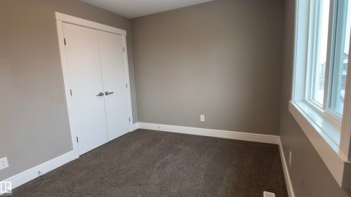616 175A Street Sw, Edmonton, AB - Indoor Photo Showing Other Room