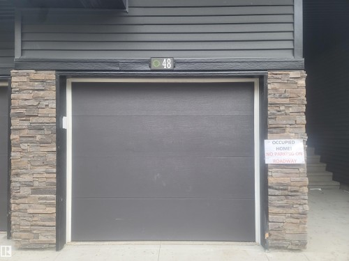 48 2710 66 Street  Edmonton, AB T6X 3H4