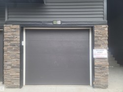 48 2710 66 Street  Edmonton, AB T6X 3H4