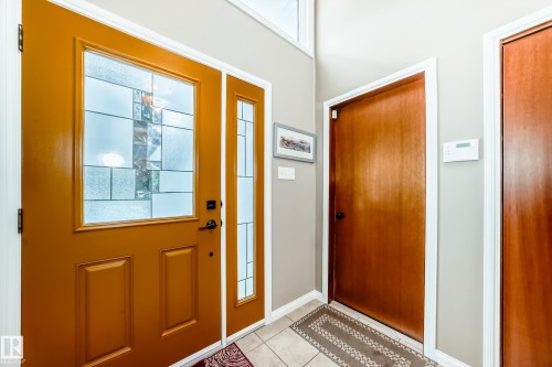 12404 39 Avenue Nw, Edmonton, AB - Indoor Photo Showing Other Room