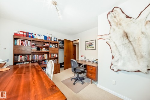 12404 39 Avenue Nw, Edmonton, AB - Indoor Photo Showing Office