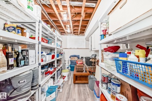 12404 39 Avenue Nw, Edmonton, AB - Indoor