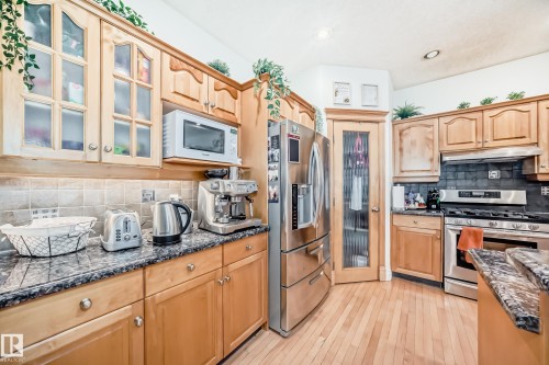 1605 Haswell Court, Edmonton, AB - Indoor Photo Showing Kitchen