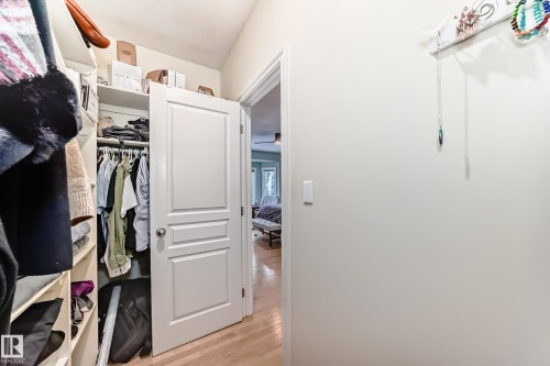 1605 Haswell Court, Edmonton, AB - Indoor With Storage