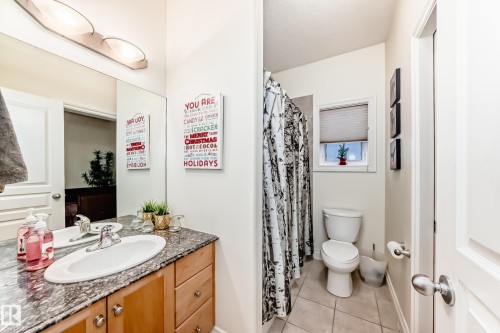 1605 Haswell Court, Edmonton, AB - Indoor Photo Showing Bathroom