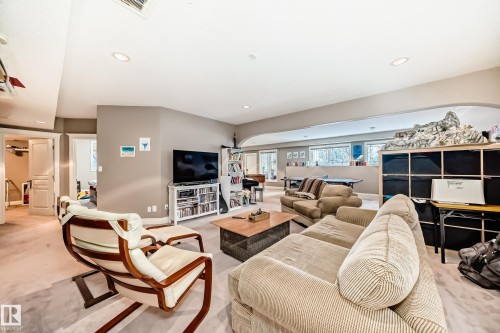 1605 Haswell Court, Edmonton, AB - Indoor Photo Showing Living Room