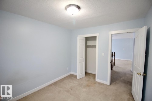 2206 Kaufman Way, Edmonton, AB - Indoor Photo Showing Other Room