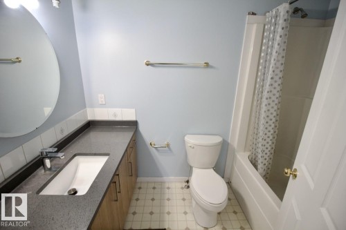 2206 Kaufman Way, Edmonton, AB - Indoor Photo Showing Bathroom