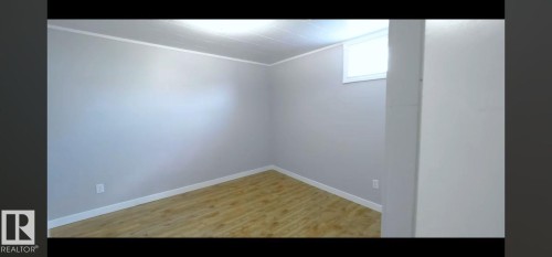 11319 137 Avenue, Edmonton, AB - Indoor Photo Showing Other Room