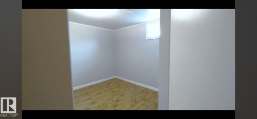 11319 137 Avenue, Edmonton, AB - Indoor Photo Showing Other Room