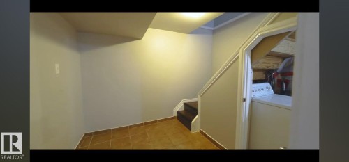 11319 137 Avenue, Edmonton, AB - Indoor Photo Showing Other Room