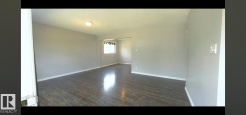 11319 137 Avenue, Edmonton, AB - Indoor Photo Showing Other Room