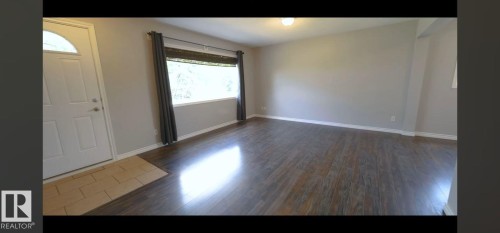 11319 137 Avenue, Edmonton, AB - Indoor Photo Showing Other Room