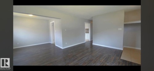 11319 137 Avenue, Edmonton, AB - Indoor Photo Showing Other Room