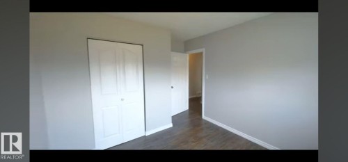11319 137 Avenue, Edmonton, AB - Indoor