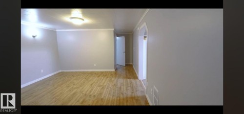 11319 137 Avenue, Edmonton, AB - Indoor Photo Showing Other Room