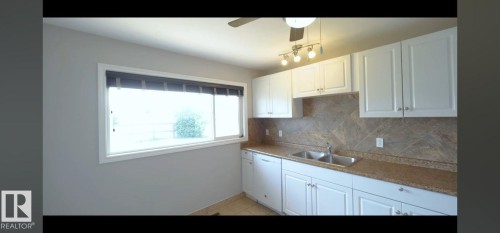 11319 137 Avenue, Edmonton, AB - Indoor Photo Showing Kitchen With Double Sink