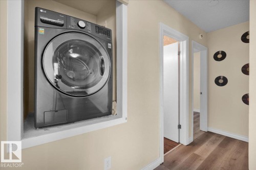 10345 159 Street, Edmonton, AB - Indoor Photo Showing Laundry Room