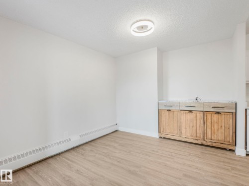406 10125 109 Street, Edmonton, AB - Indoor Photo Showing Other Room