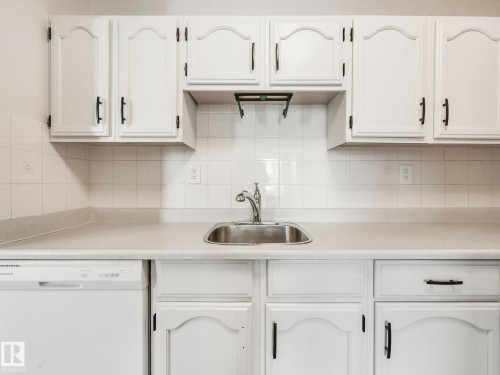 406 10125 109 Street, Edmonton, AB - Indoor Photo Showing Kitchen
