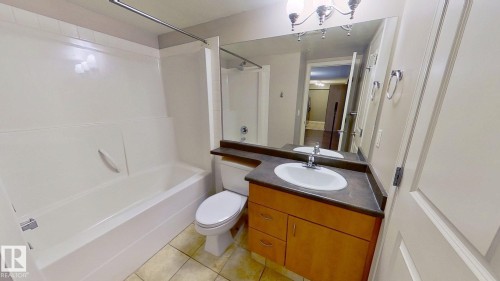 1604 10303 105 Street, Edmonton, AB - Indoor Photo Showing Bathroom