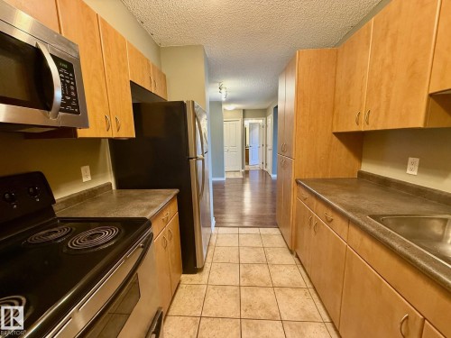 1604 10303 105 Street, Edmonton, AB - Indoor Photo Showing Kitchen