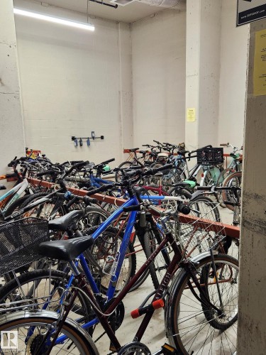 1604 10303 105 Street, Edmonton, AB - Indoor